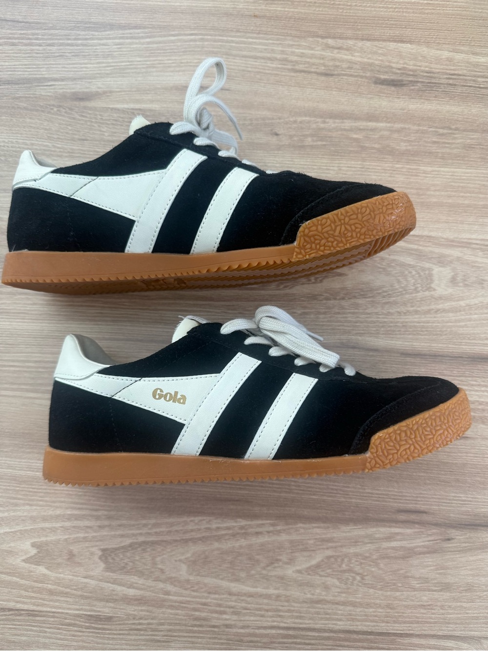 Gola Black Suede Sneakers White Stripe Gum Sole Size 8